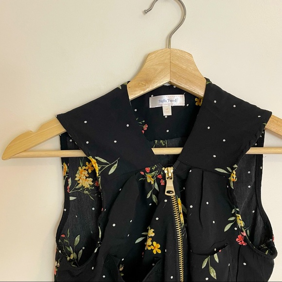 Stella Tweed | Floral Zip Peplum Tank - Picture 1 of 9